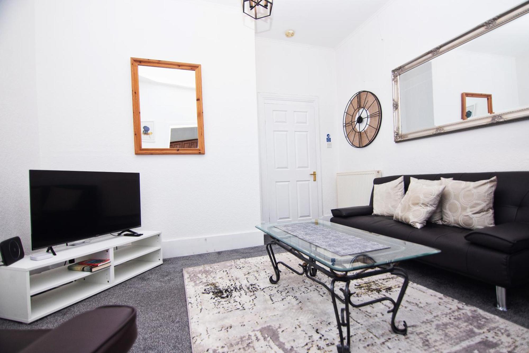 The Summit Apartment - Large 1 bedroom Condo in Aberdeen Westend with Free Parking Buitenkant foto